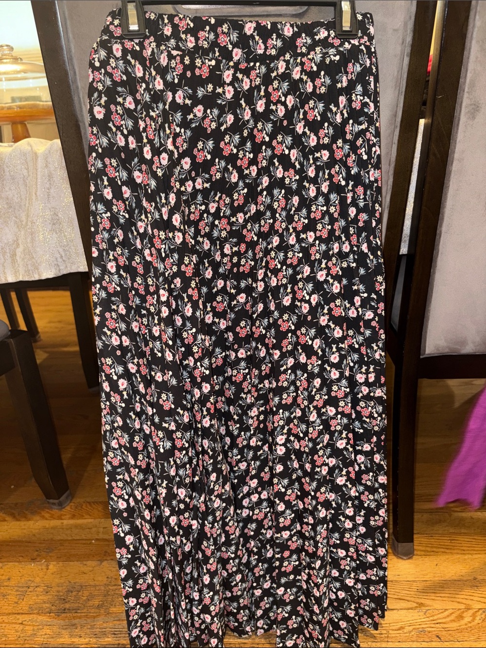 Max Studio Black Floral Pleated Maxi Skirt with Pink and White Blooms
